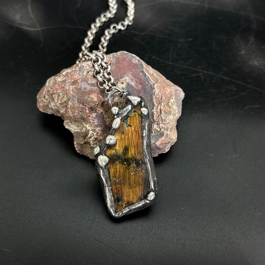 Glow ~ Labradorite Necklace